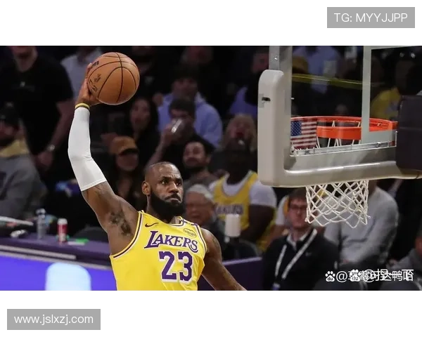 [NBA]常规赛3月1日：快船VS湖人 詹姆斯集锦.